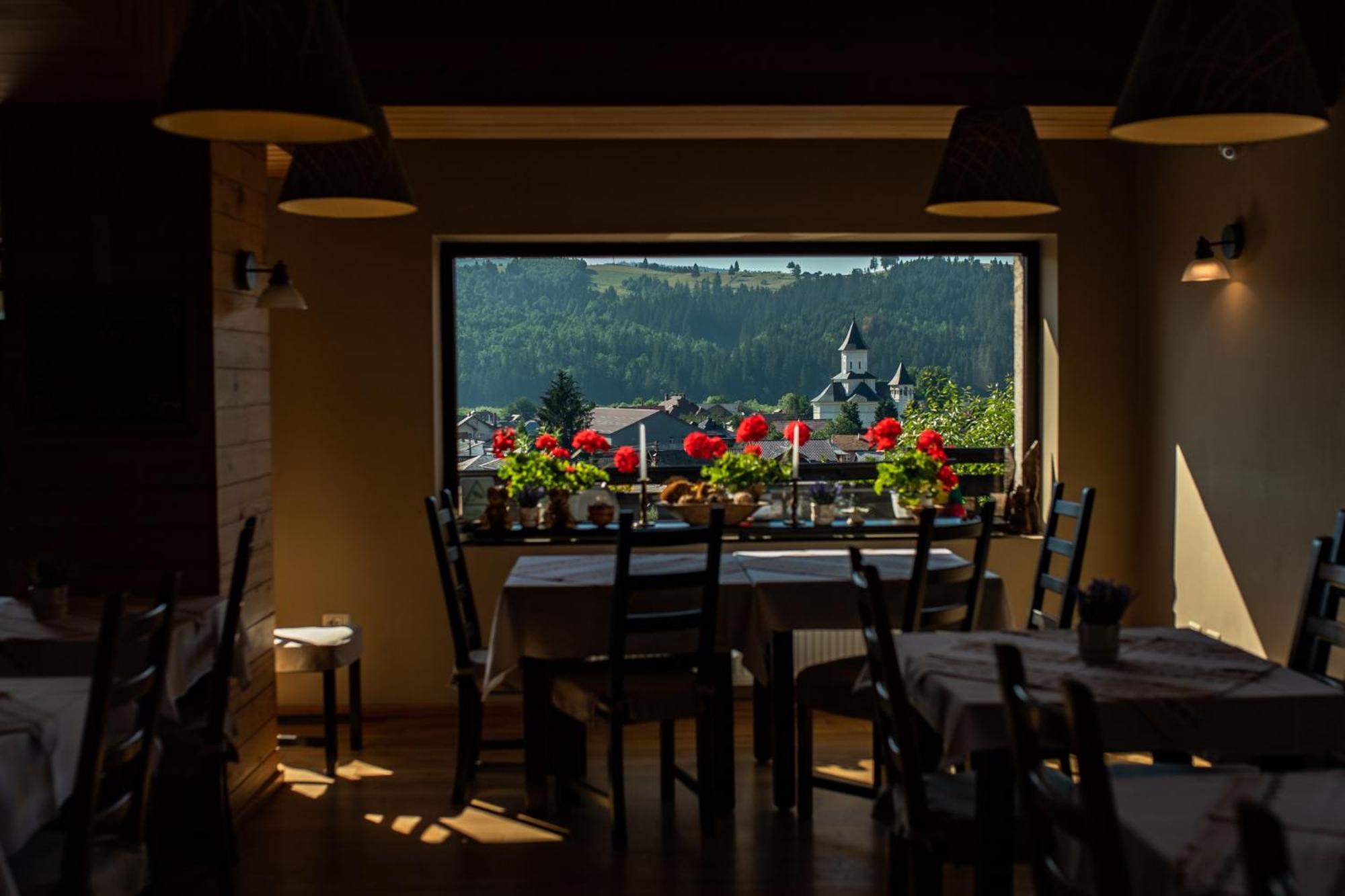 Bucovina Lodge Pension Вама Экстерьер фото